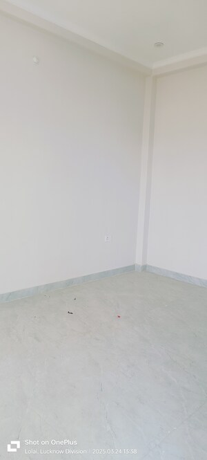 Room in 3 BHK Villa at Gomti Nagar – for Sale