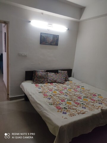 Bedroom in 2 BHK Builder Floor at Sector 48 – for Rent