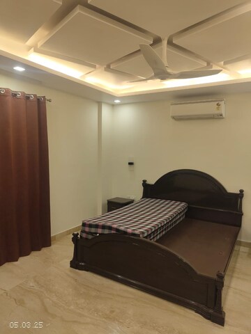 Living Room in 4 BHK Builder Floor at Gurugram CGHS, Sector 56 – for Rent