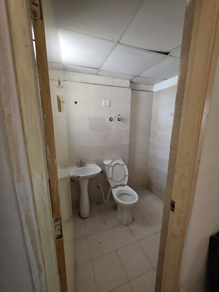 Bathroom, habitech-panch-tatva 2 Bedroom 940 Sq.Ft. Apartment In Tech Zone 4 Greater Noida Greater Noida 8399652