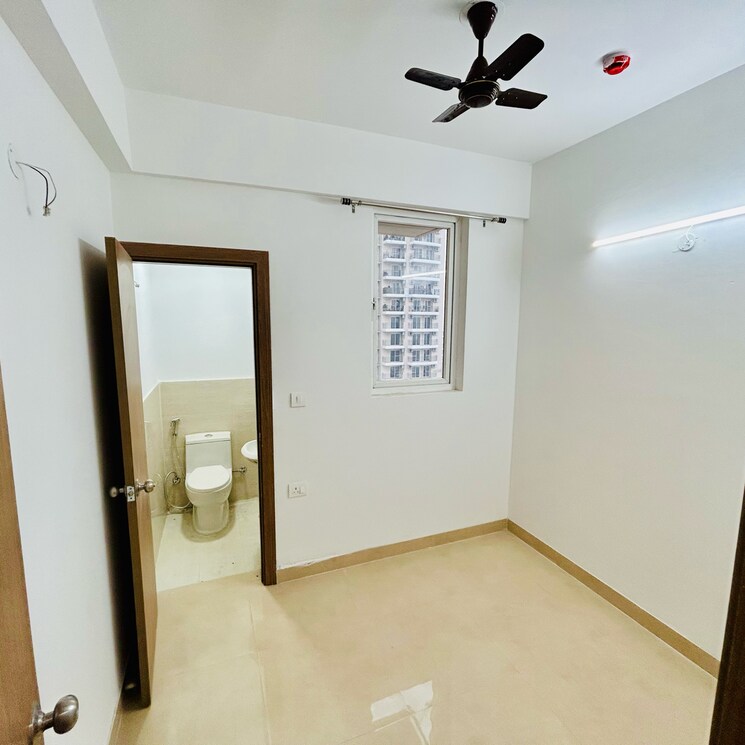Room, ats-nobility 3.5 Bedroom 1675 Sq.Ft. Apartment In Haibatpur Greater Noida 8399695