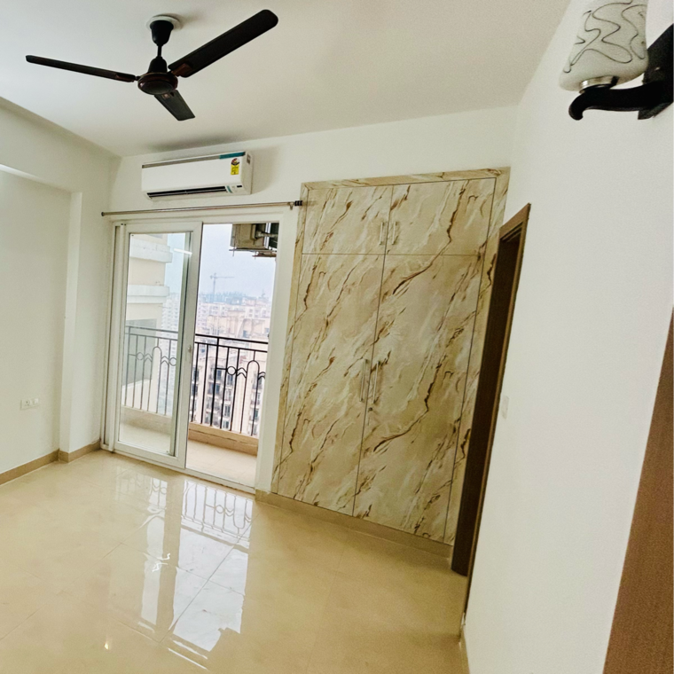 Room, ats-nobility 3.5 Bedroom 1675 Sq.Ft. Apartment In Haibatpur Greater Noida 8399695