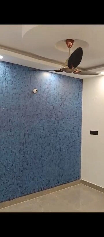 Bedroom in 2 BHK Builder Floor at Govindpuri – for Rent