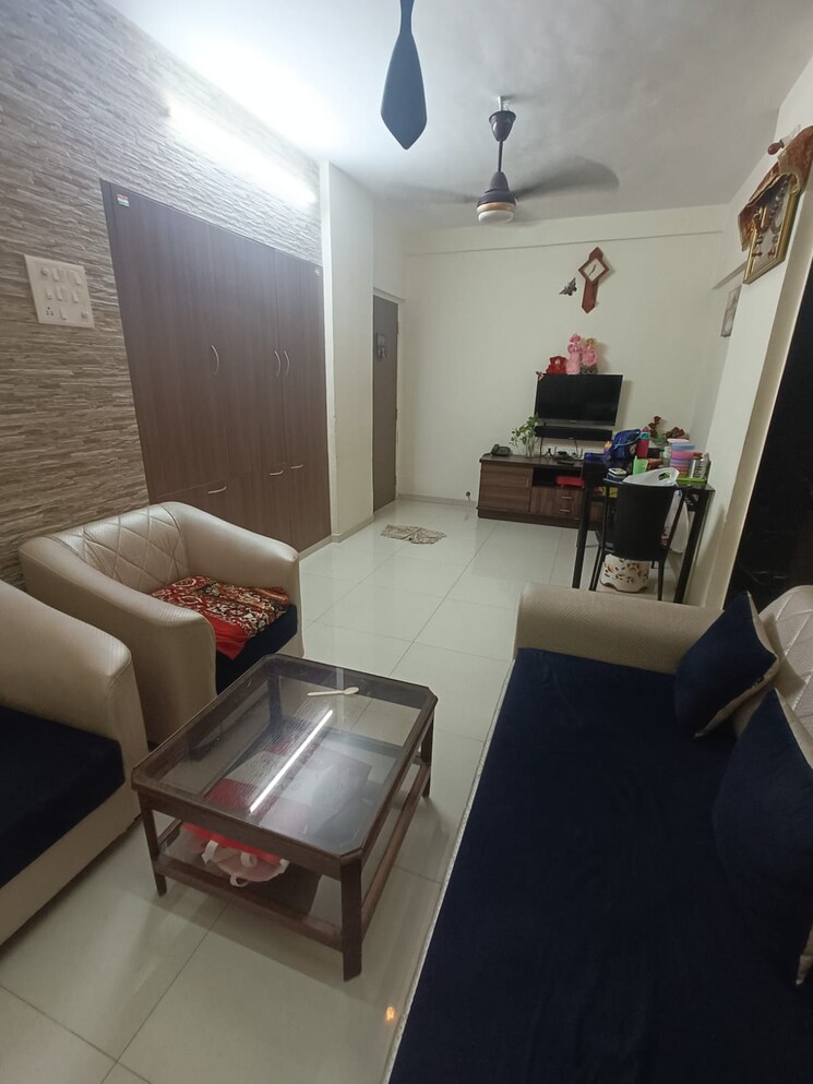 Living Room, hill-garden 1 Bedroom 500 Sq.Ft. Apartment In Manpada Thane 8399716