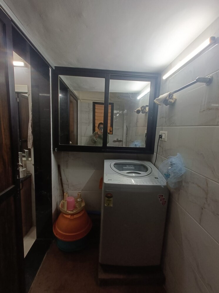 Bathroom, hill-garden 1 Bedroom 500 Sq.Ft. Apartment In Manpada Thane 8399716