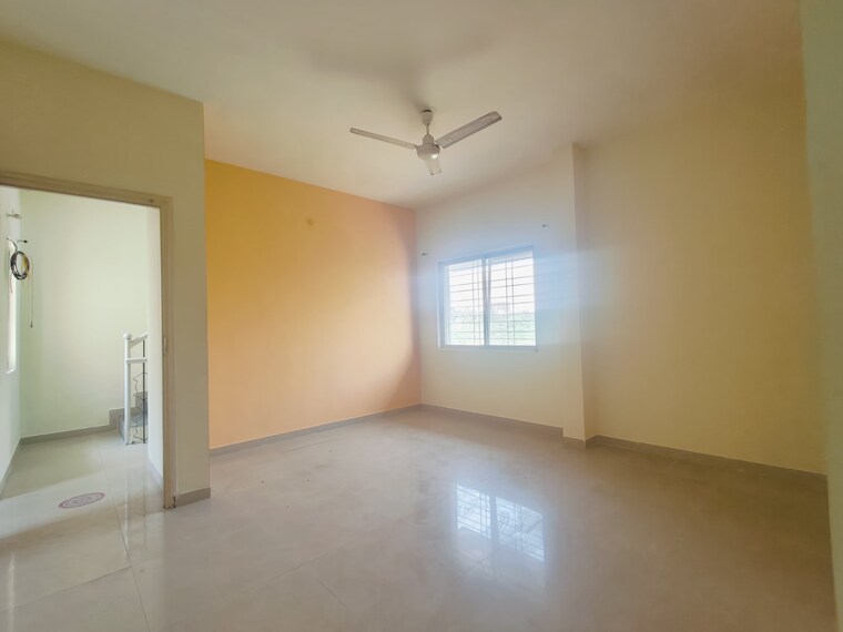 Room, lake-paradise 3 Bedroom 1300 Sq.Ft. Independent House In Talegaon Dabhade Pune 8399682