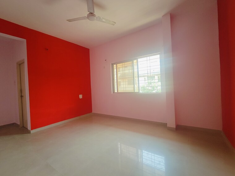 Room, lake-paradise 3 Bedroom 1300 Sq.Ft. Independent House In Talegaon Dabhade Pune 8399682