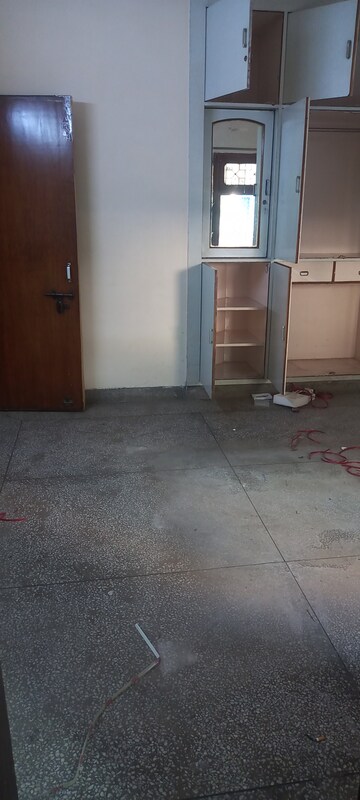 Bedroom in 1.5 BHK Apartment at Ip Extension – for Rent