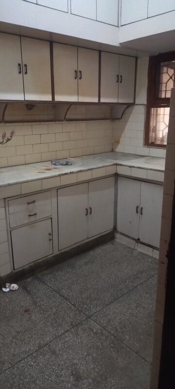 Kitchen in 1.5 BHK Apartment at Ip Extension – for Rent