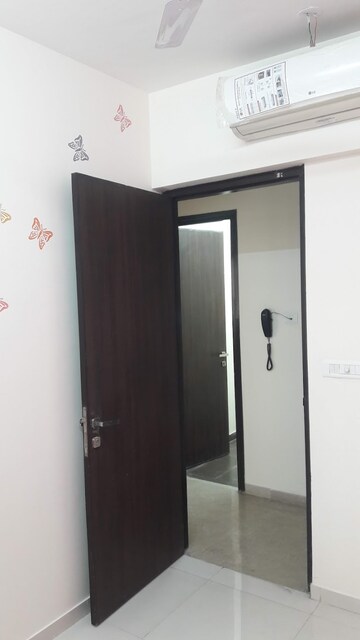Room in 2.5 BHK Apartment at Bhayandarpada – for Sale