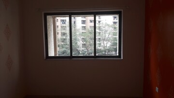 Room in 2.5 BHK Apartment at Bhayandarpada – for Sale