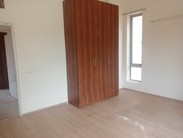 Room in 2.5 BHK Builder Floor at M2K The White House, Sector 57 – for Rent