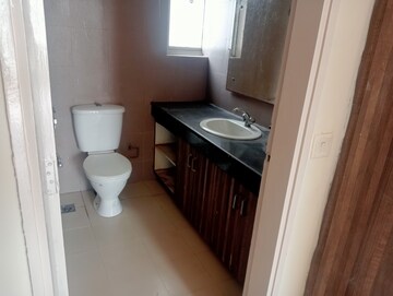 Balcony in 2.5 BHK Builder Floor at M2K The White House, Sector 57 – for Rent