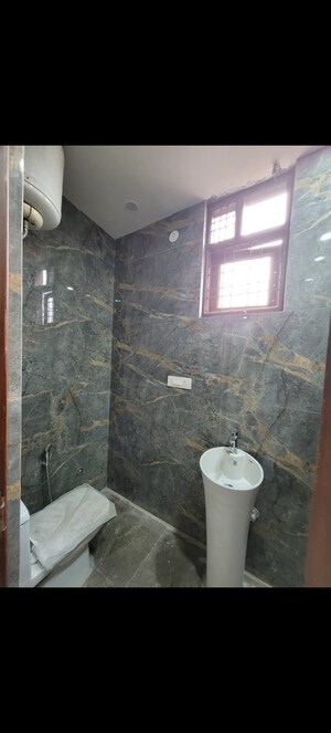 Bathroom in 2 BHK Builder Floor at Dayanand Colony – for Sale