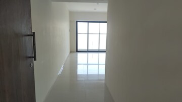 2 BHK Apartment For Rent in Lotus Sky Garden, Malad West