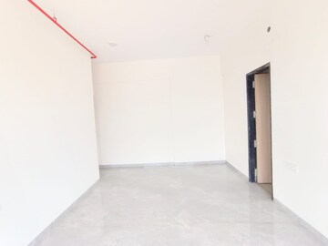 Room in 3 BHK Apartment at Roodraksh Golf Walk, Chembur – for Rent