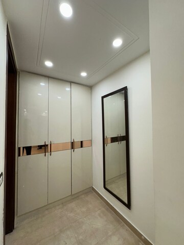 Room in 3 BHK Builder Floor at Sector 25 – for Sale