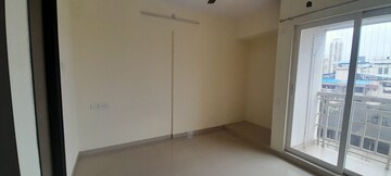 Room in 2 BHK Apartment at STG Atlantis, Panch Pakhadi – for Rent