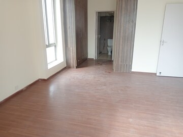 Room in 2 BHK Builder Floor at M2K The White House, Sector 57 – for Rent