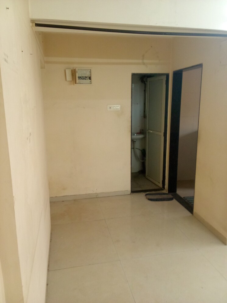 Room, m-r-galaxy-royale 1 Bedroom 467 Sq.Ft. Apartment In Goregaon West Mumbai 8400485