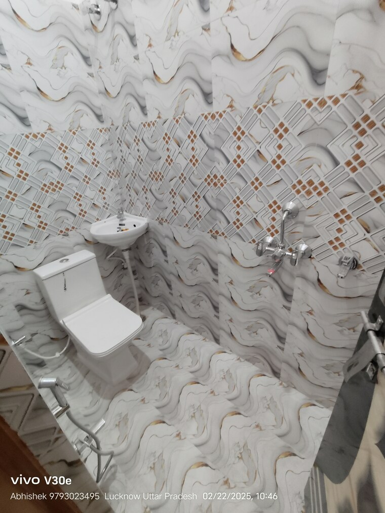 Bathroom, jankipuram 2 Bedroom 900 Sq.Ft. Independent House In Jankipuram Lucknow 8400338