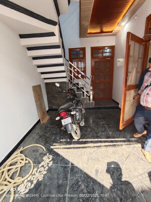 Parking in 2 BHK Independent House at Jankipuram – for Sale