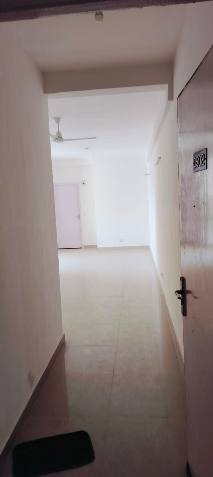 Room, suncity-avenue-76 2 Bedroom 735 Sq.Ft. Apartment In Sector 76 Gurgaon 8400483