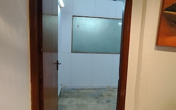 Office Space For Rent in Chittaranjan Park