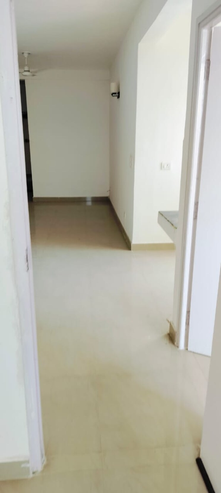 Room, suncity-avenue-76 2 Bedroom 682 Sq.Ft. Apartment In Sector 76 Gurgaon 8400559