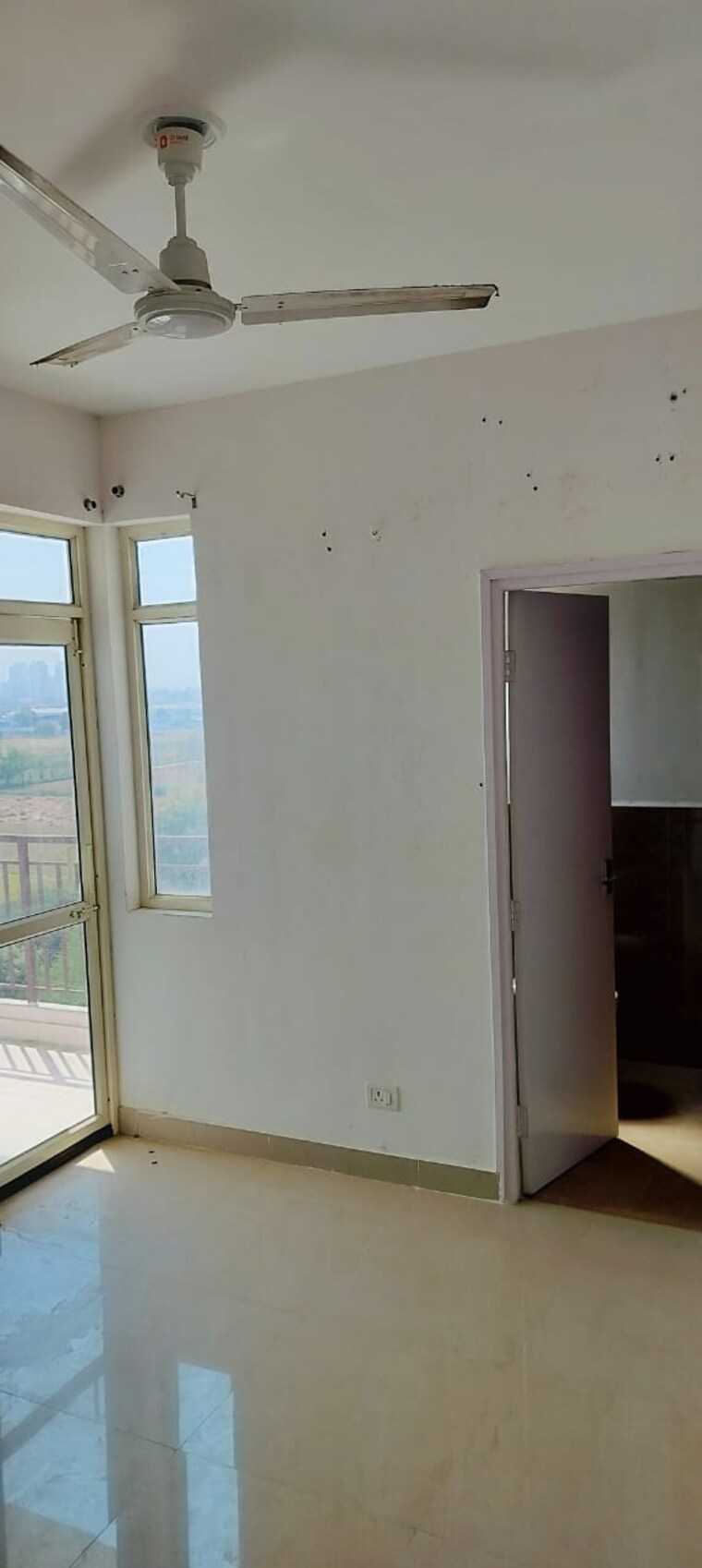 Room, suncity-avenue-76 2 Bedroom 682 Sq.Ft. Apartment In Sector 76 Gurgaon 8400559