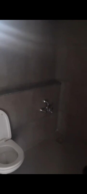 Attached Bathroom in 2 BHK Apartment at Arvind Oasis, Thanisandra – for Rent