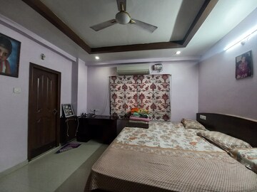 Living Room in 3 BHK Apartment at Kondapur – for Rent