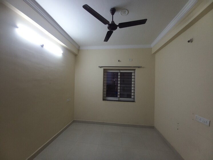 Room, kondapur 3 Bedroom 1500 Sq.Ft. Apartment In Kondapur Hyderabad 8400815