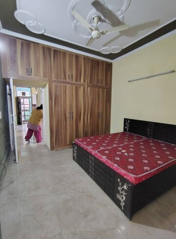 3 BHK Builder Floor For Rent in Sector 7