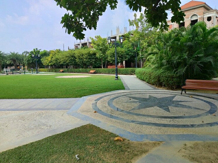 Garden, omaxe-metro-city  1747 Sq.Ft. Plot In Kalli Paschim Lucknow 8400983