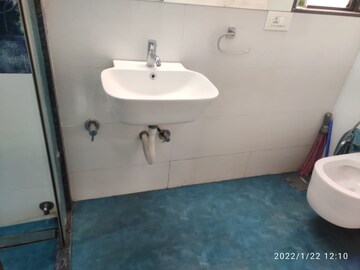 Bathroom in 1 BHK Apartment at D Kapoor Hilton Apartment, Andheri West – for Sale
