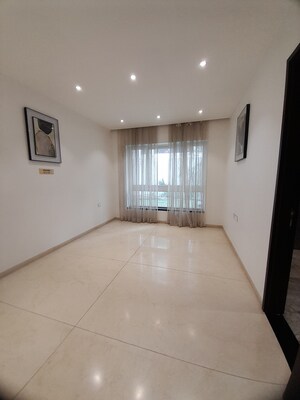 Room in 3 BHK Apartment at Primespace The Address, Aundh – for Sale