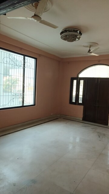 3 BHK Builder Floor For Rent in SS Mayfield Gardens, Sector 51