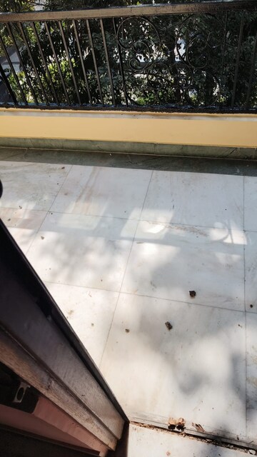 Balcony in 3 BHK Builder Floor at SS Mayfield Gardens, Sector 51 – for Rent