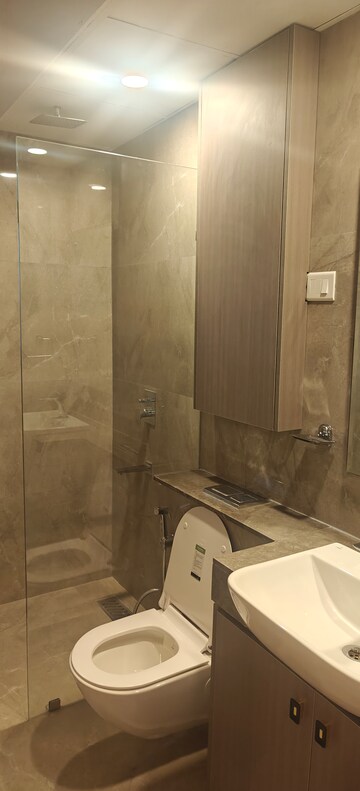 Bathroom in 3 BHK Apartment at M3M Heights, Sector 65 – for Rent