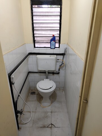 Attached Bathroom in 1 BHK Apartment at Chashm e Shahi, Koregaon Park – for Rent