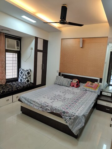 Bedroom in 2 BHK Apartment at Aruna Residency, Malad West – for Rent
