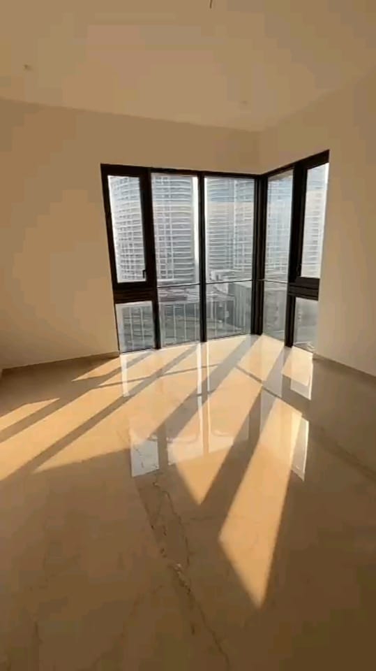 2 BHK Apartment For Sale in Lodha Parkside