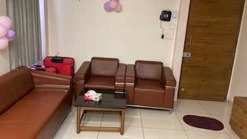 Furnished Amenities in 2 BHK Apartment at Goyal Orchid Blues, Shela – for Rent