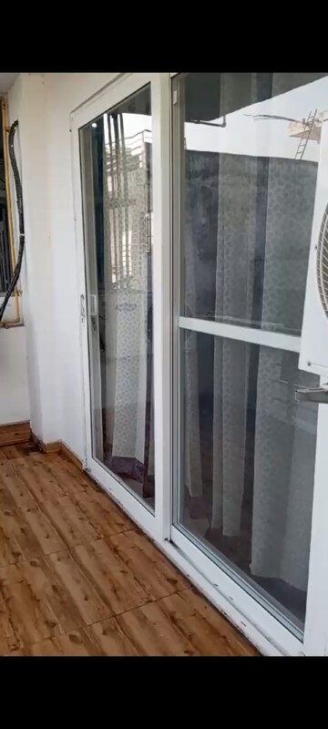 Building Lobby in 3.5 BHK Builder Floor at Sector 23 – for Rent