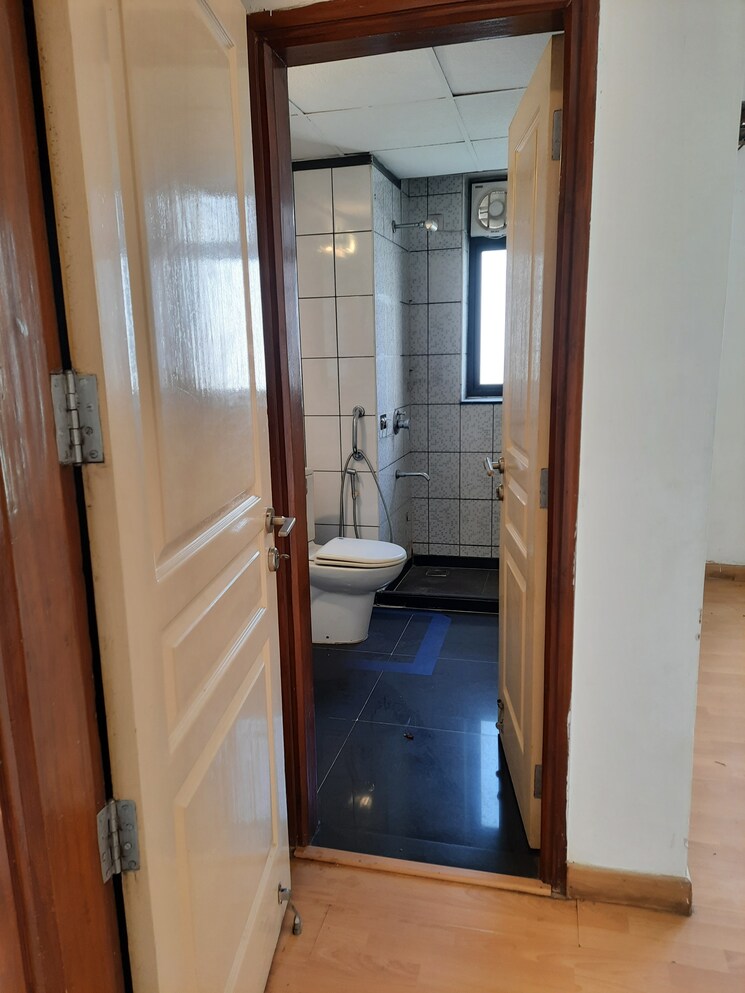 Kitchen, unitech-uniworld-gardens 4 Bedroom 2416 Sq.Ft. Apartment In Sector 47 Gurgaon 8401213