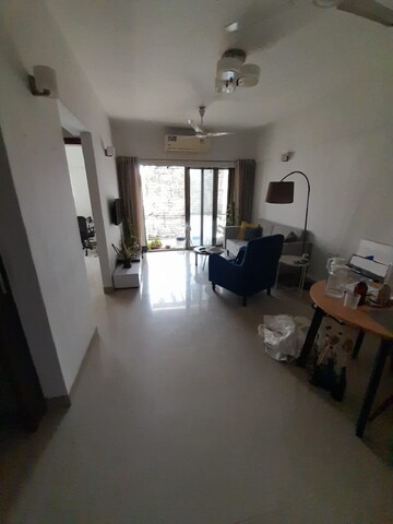 2 BHK Apartment For Rent in Santacruz West