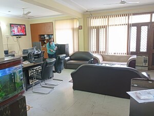 4 BHK Builder Floor For Sale in Anand Lok