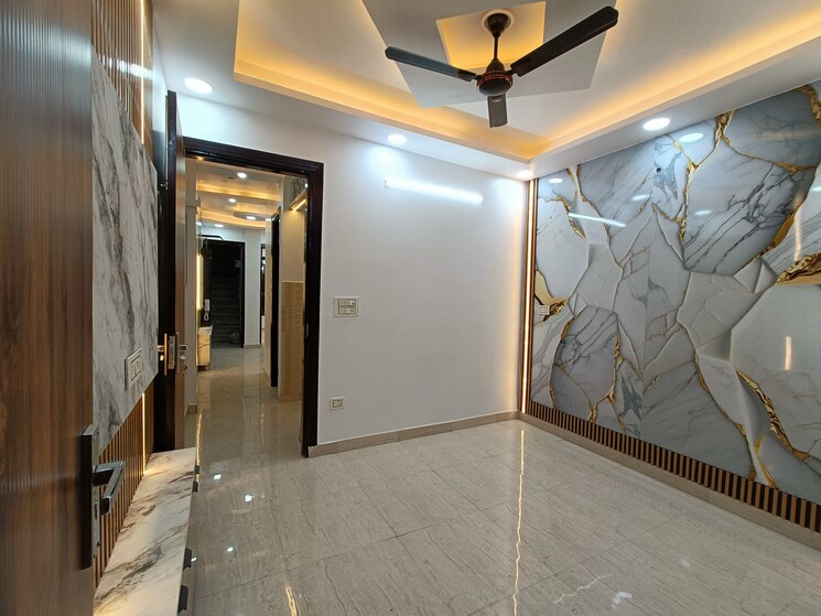 Room, uttam nagar west 2 Bedroom 60 Sq.Yd. Builder Floor In Uttam Nagar West Delhi 8401374