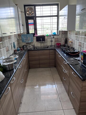 Kitchen in 3 BHK Apartment at Ardee Mall, Sector 52 – for Rent